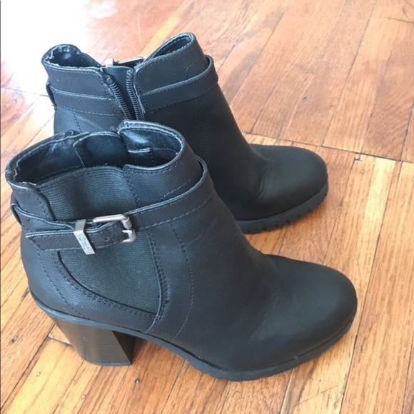 Boots - Picture 3 of 3